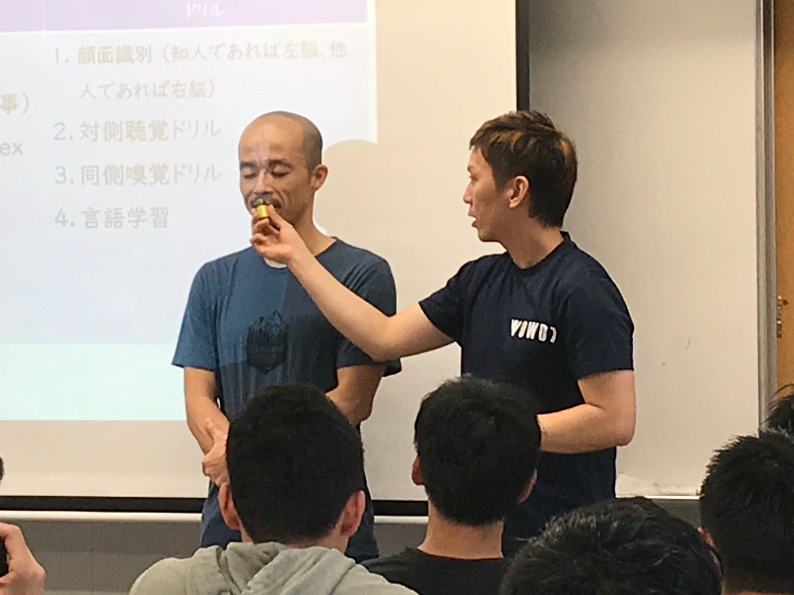 ４種類の匂いを嗅ぎながら、、、